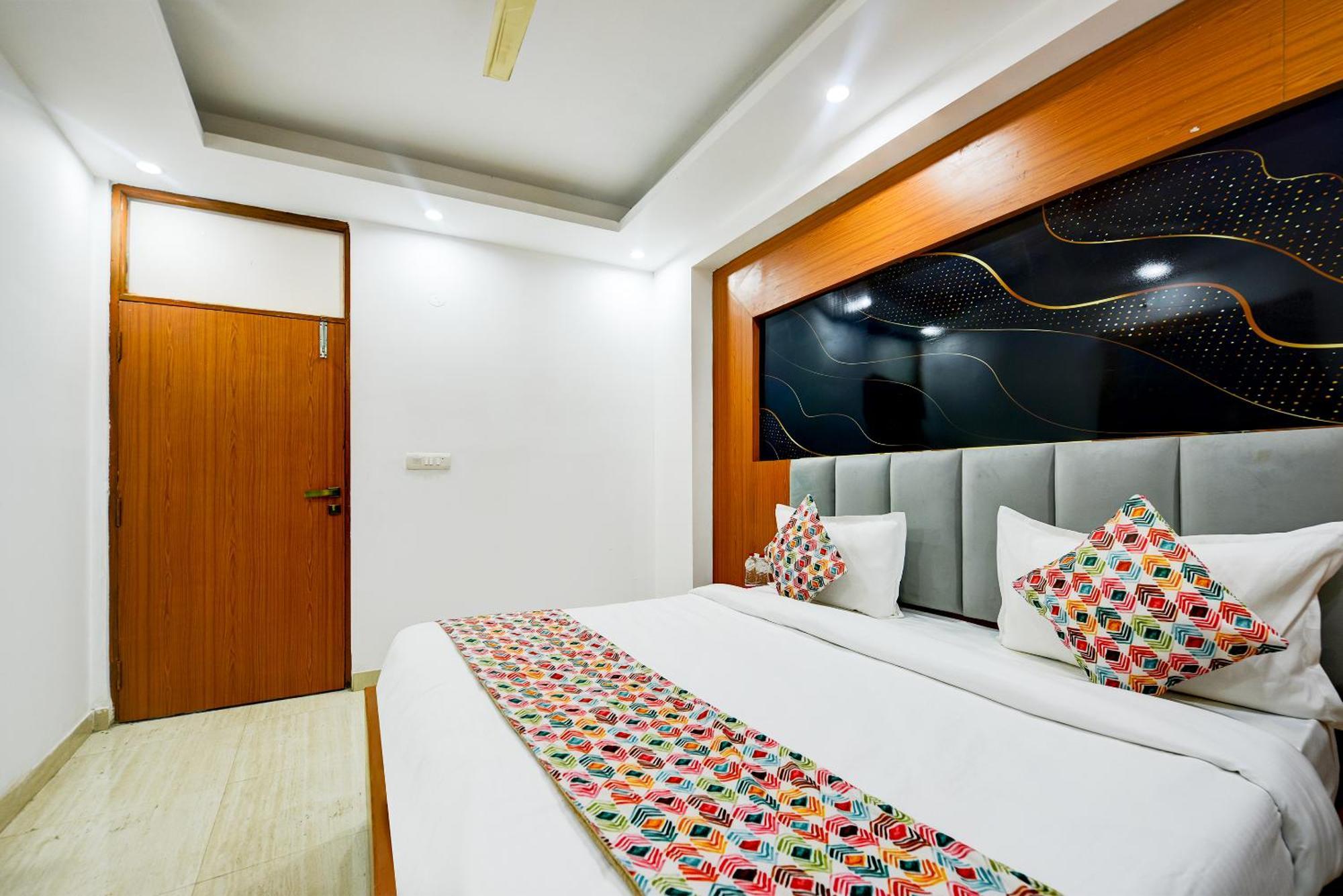 Hotel Galaxy Near Delhi Airport New Delhi Exterior foto